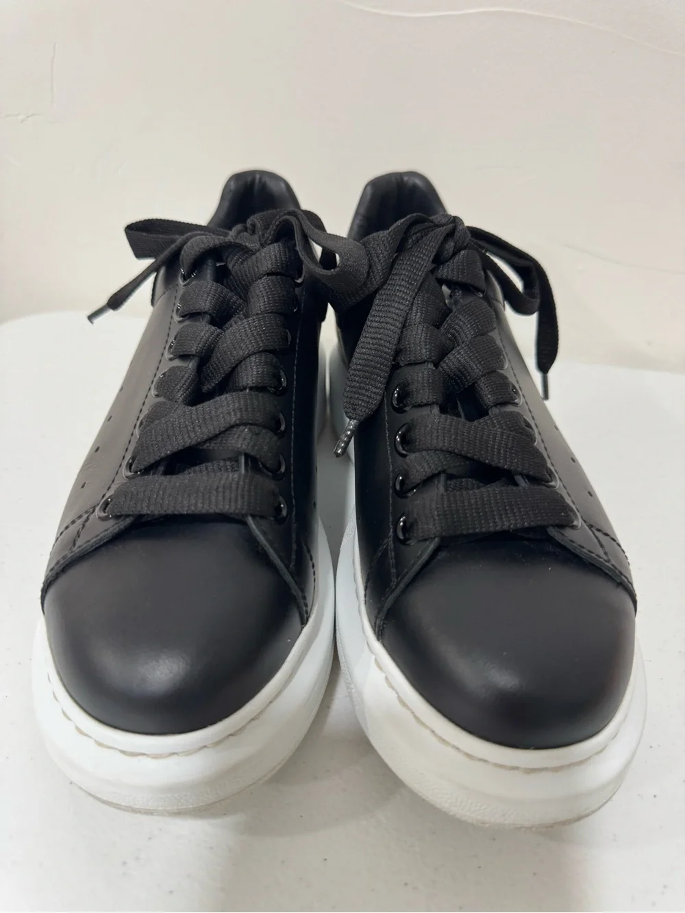 Alexander McQueen alexander mcqueen